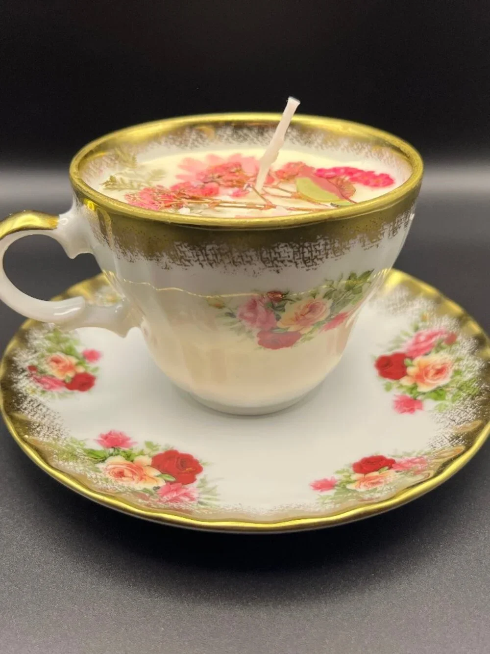 Gold-Rimmed Floral Rose Teacup & Saucer Candle